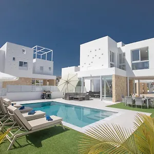 Walk To Center & Beach- Your Dream Escape, Blue Island Protaras